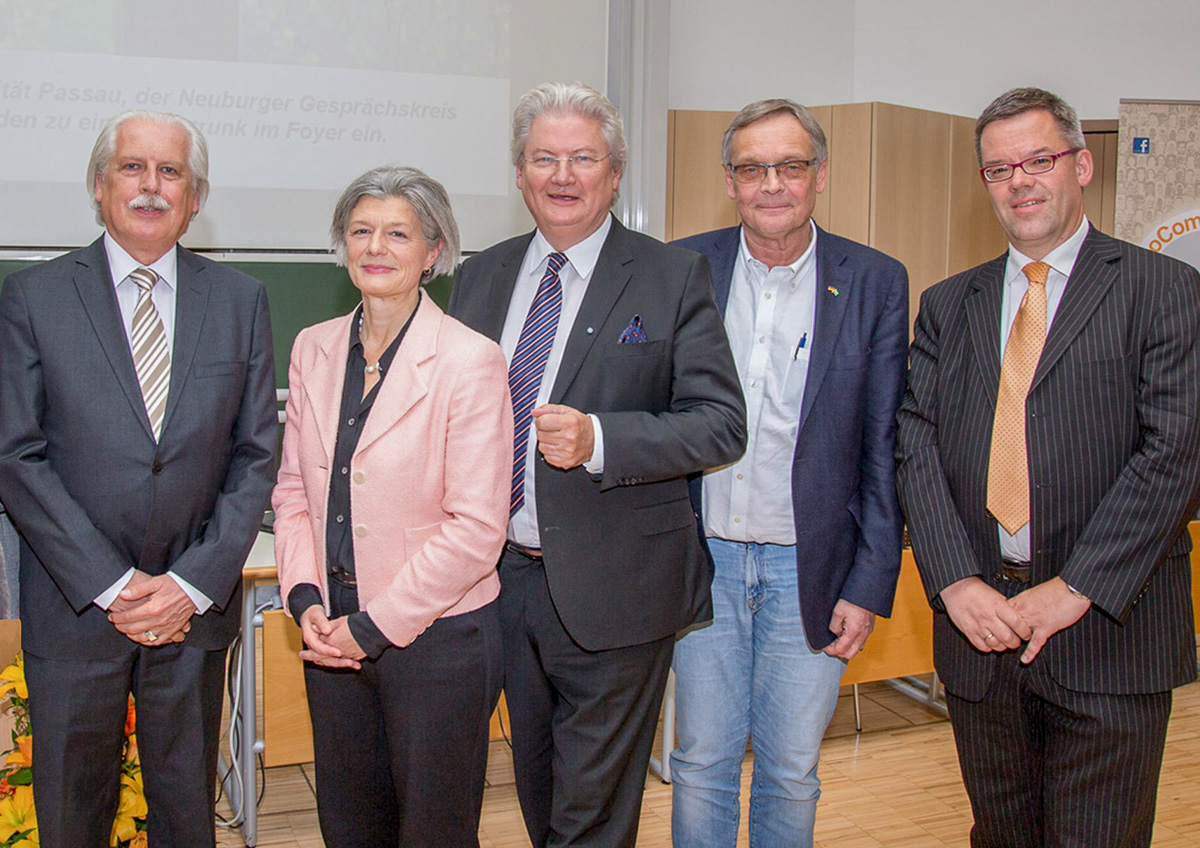 Wissenschaftliche Analyse versus plakative Überzeichnung – ein Plädoyer für den “guten alten” Journalismus – Beitrag auf der Homepage der Universität Passau Wissenschaftliche Analyse versus plakative Überzeichnung – ein Plädoyer für den “guten alten” Journalismus – Beitrag auf der Homepage der Universität Passau