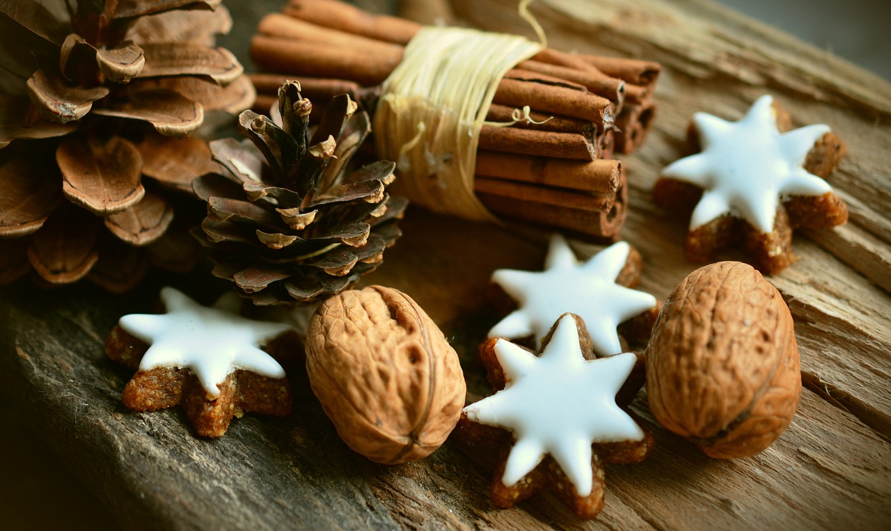 Frohe Weihnachten und einen guten Start ins Jahr 2018 Frohe Weihnachten und einen guten Start ins Jahr 2018